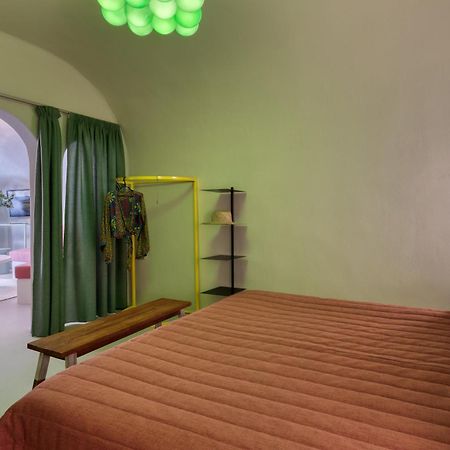 Hermes Cave House By Oias Local Cave Houses Exteriér fotografie