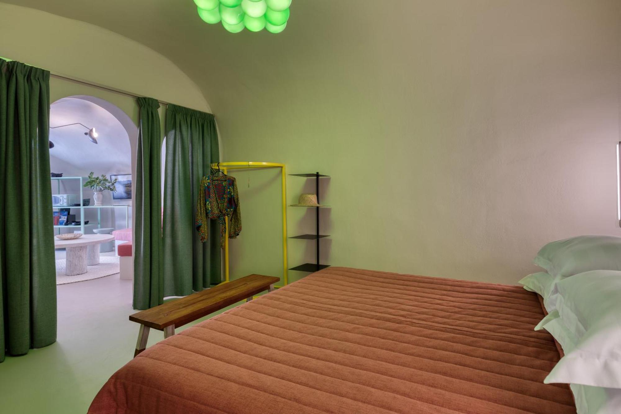 Hermes Cave House By Oias Local Cave Houses Exteriér fotografie